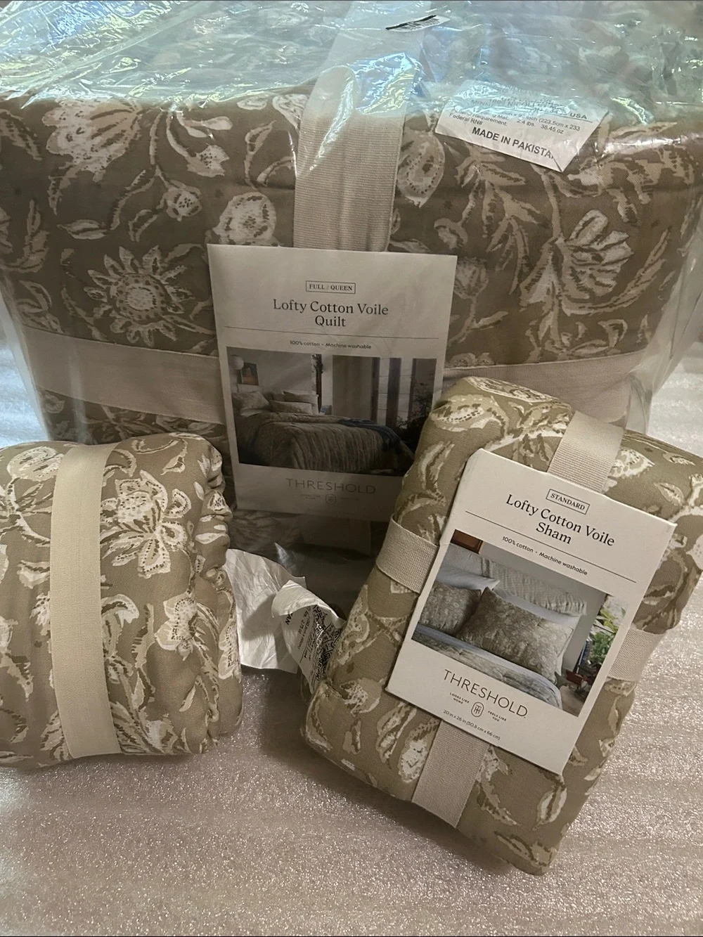 Threshold F/Q Lofty 3-Piece Cotton Viole , Moss Green /Cream. Quilt and 2 Shams